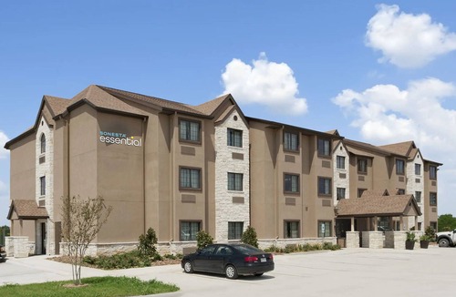 Gonzales House | Amazing Studio for Budget Wise Traveler | Complimentary Hot Breakfast