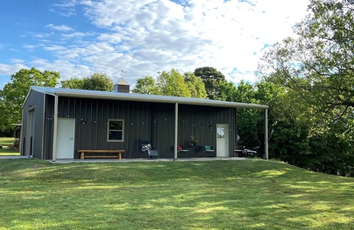 Booneville House | AMAZING VIEW of Mount Magazine!