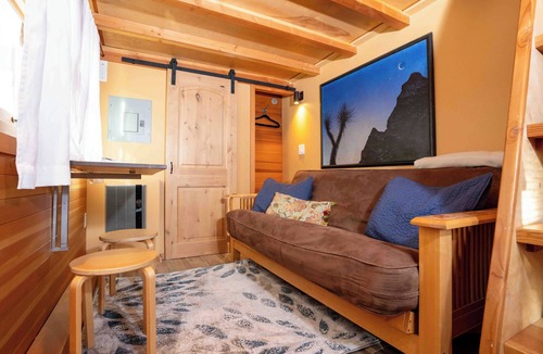 Lyons Resort | American Aspen – Experience Tiny Living at Its Coziest Near Estes Park & Boulder