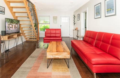 Bloomington House | American Bungalow near IU Stadiums and Downtown Bloomington