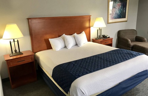 North Kansas City Hotel | American Inn North Kansas City