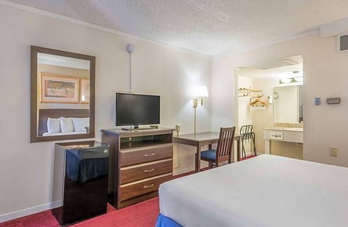 St. Joseph Hotel | Americas Best Value Inn St. Joseph at I-29