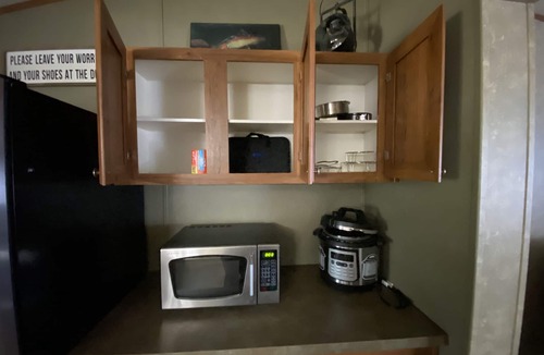 Hoyt Cabin | Anchor Away - Leave your boat in the water & stay! Truck & Boat Trailer parking!
