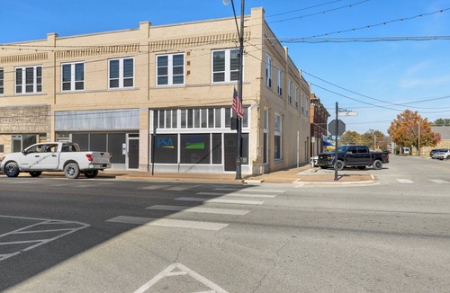 Okmulgee Apartment | Apartment 2: Okmulgee Main St