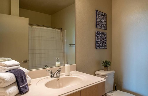 Downtown Fort Worth Apartment | Apartment ∙ 2 bedrooms ∙ 6 guests