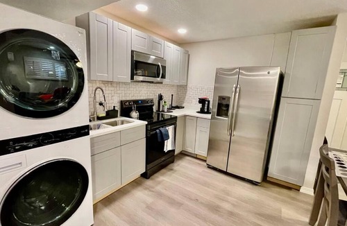 El Paso Apartment | Apartment A, Restful,Cozy, close Sunland Park Mall