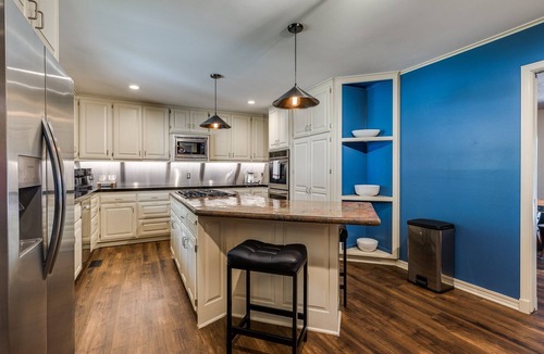 South Tulsa House | Arch House | 3BR Tulsa | Pool + Game Room
