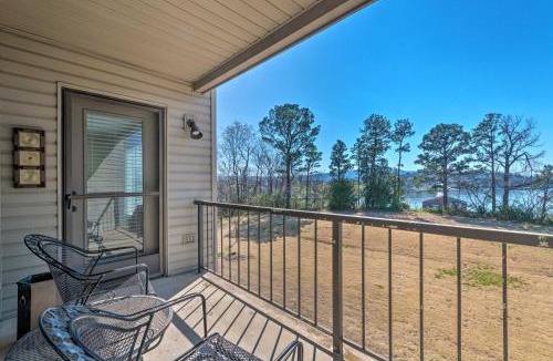 Lake Hamilton House | Arkansas Retreat Near Lake Hamilton w/Pool Access