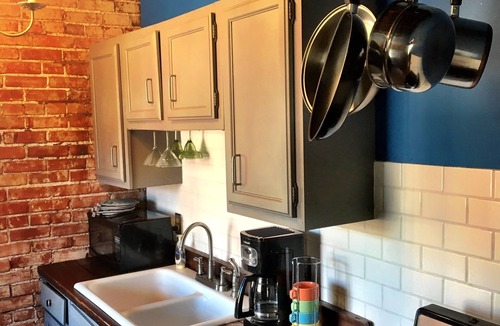 Westside North Condo | Arts District Loft in Downtown Kansas City -Great Views, Walkable, 30+ Day Stays