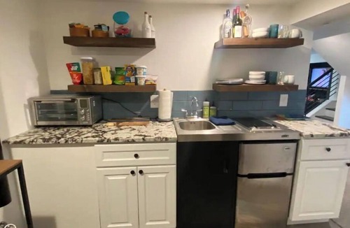 Platt Park House | Artsy Platt Park Guest Suite for up to 4, Very Walkable, Great for Long Term!