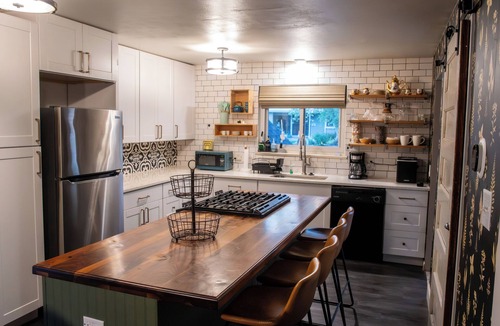 Allendale Area House | Arvada Abode Modern Family Retreat, Sleeps 10