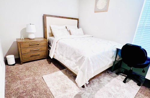 Aubrey House | Aubrey Haven – Private bedroom Suburban Comfort