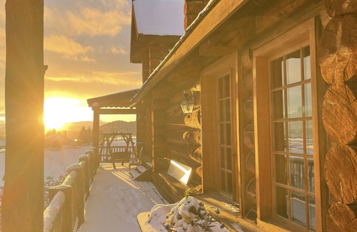 Eagle Cabin | Authentic Log Cabin