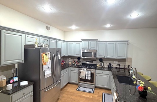 Waldron House | Azura Amphitheater Home — Sleeps 6