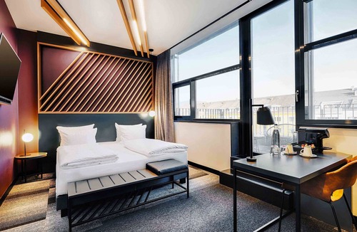 Moosach Hotel | B&B Hotel München-Moosach