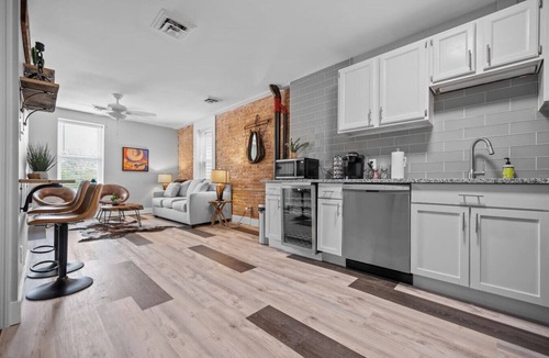 St. Charles Apartment | Backstage Loft Above Honky Tonk
