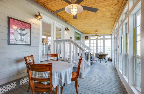 Conroe House | Backyard, Deck & Fire Pit: Conroe Getaway