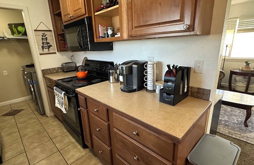 Moses Lake House | Backyard Hangout w/Firepit, Games, and Putting Green/Pet Friendly/Boat Parking