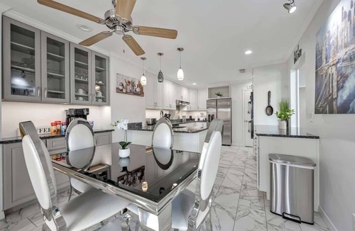 Buckingham House | Backyard Oasis with Pool/Hot Tub PingPong 4 Bedrooms 4 Full Baths! Sleeps 20!