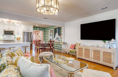 Westworth Village House | Backyard Resort | Pool, Hot Tub, Sauna & Bar 12
