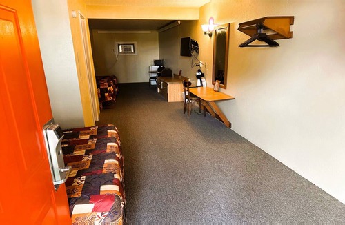 Northeast Entrance Badlands Hotel | Badlands Motel Kadoka by OYO