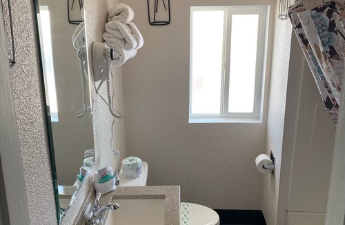 Baker City Hotel | Baker City Motel & RV Park