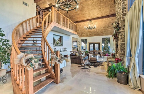 Forestburg House | Banquet Hall & Pool: Expansive Forestburg Ranch!