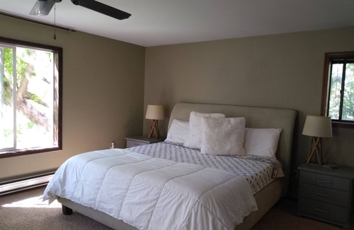 Huntington Other | Barber Ranch Retreat. 1 mile from Snake River. Family sized home. Pet Friendly.