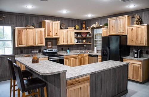 Brandon House | Barndominium located just 20 minutes from the heart of downtown Waxahachie,TX.