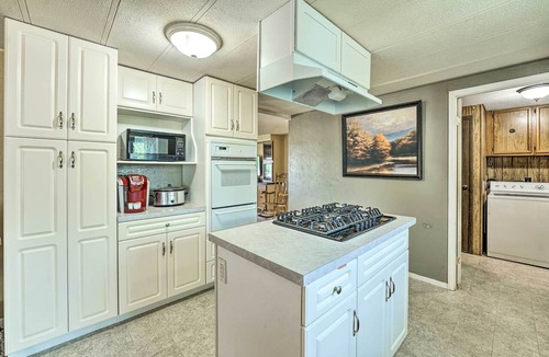 Wheatland House | Basecamp 6 bed Home near Power Plant, Glendo