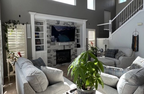 Foothill Green House | Basecamp Red Rocks - Stunning, Remodeled 4 Bed 3.5 bath house by Mtns /Downtown