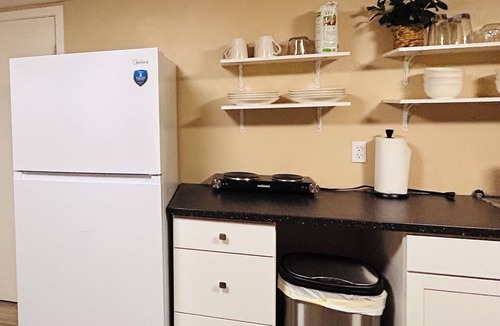 Aurora Apartment | Basement Apartment Near Anschutz DIA Central Park