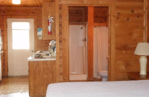 Bridgeport Resort | Bay Landing Camping Resort Deluxe Cabin 27