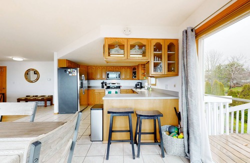 Camano Island House | Bayfront home with amazing water & mountain views, deck, lawn, grill, streaming