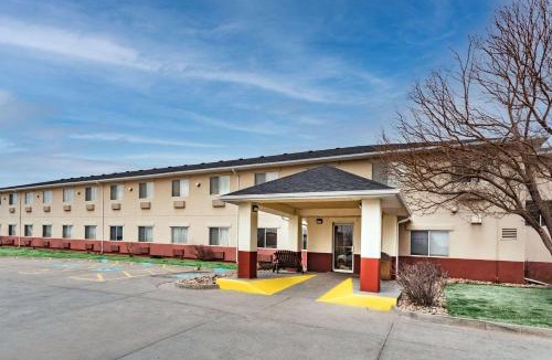 Evansville Hotel | Baymont by Wyndham Casper East