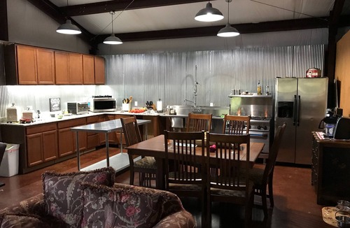 Ludlow House | BBQ Barn with private drive and spacious parking