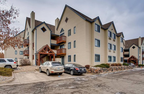 Greenwood Village Apartment | BC71276 Awesome Studio