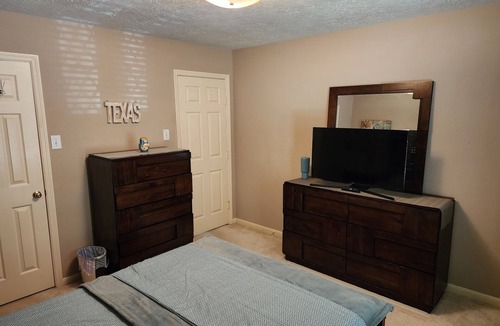 Sugar Land House | Be Our Guest!