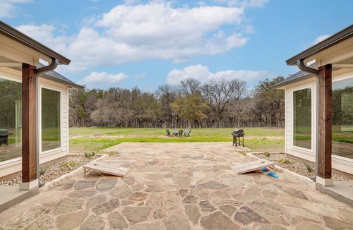 Thurber Cottage | Beach + Brazos River Access! Family-friendly Haven