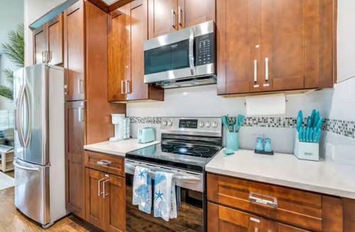 Farmers Branch House | Beach-Inspired Centrally Located Townhome