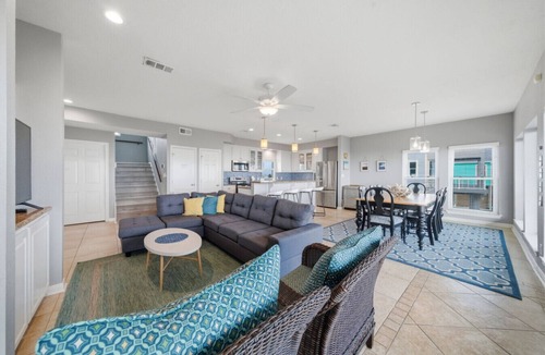Miramar House | Beachfront Bliss with Views from Every Room