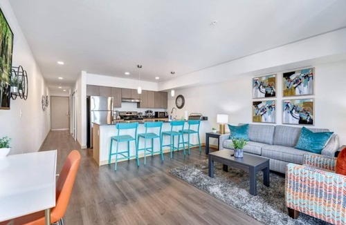 North Beacon Hill Apartment | Beacon Ave S 1BR - Balcony + Rooftop Views - Link Rail - Monthly Stays