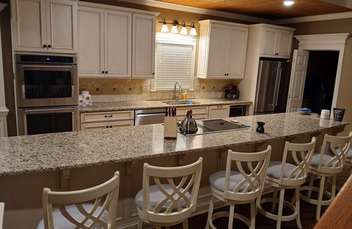 Jackson House | Beautiful 4-BR home with beautiful features and amenities in The Hub Ciry.