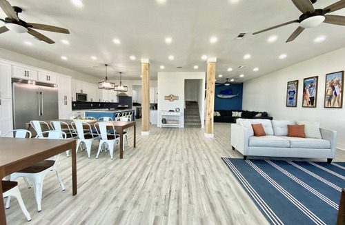 Freeport House | Beautiful 8Bed/7Bath Beach View Home for the entire Family