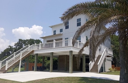 Biloxi House | Beautiful Beach front home- 150 yards to the white sand beach