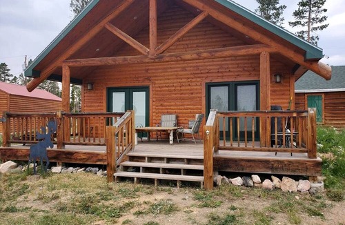 Foxpark Cabin | Beautiful Cabin with Fire Pit and Deck in Foxpark, Wyoming