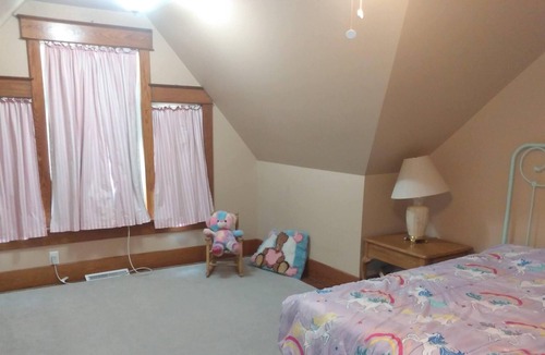 Frankfort House | Beautiful Home in Frankfort