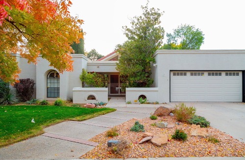 Northeast Heights House | Beautiful Home in Great Location