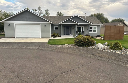 Joseph House | beautiful home in joseph, amazing mountain views, pet friendly