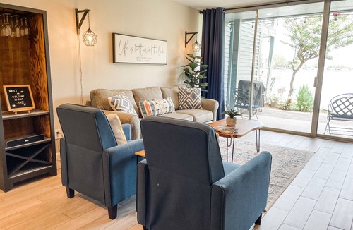Walden on Lake Conroe Condo | Beautiful lake views at Lake Conroe Lakeside Retreat- 1st Floor